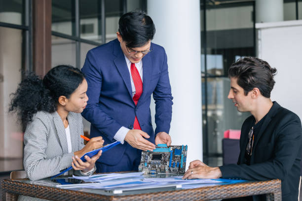 the Expert Circuit Design